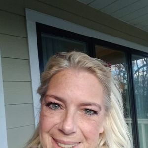 Meet your Posher, Leanne